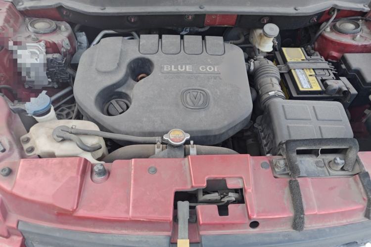 Used CHANGAN CS35 2015 1.6L Automatic Luxury Model China IV Standard Engine Bay