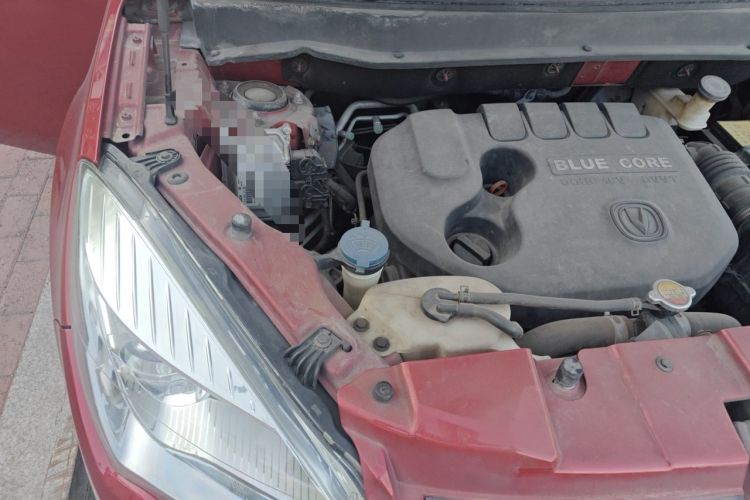 Used CHANGAN CS35 2015 1.6L Automatic Luxury Model China IV Standard Engine Bay Right