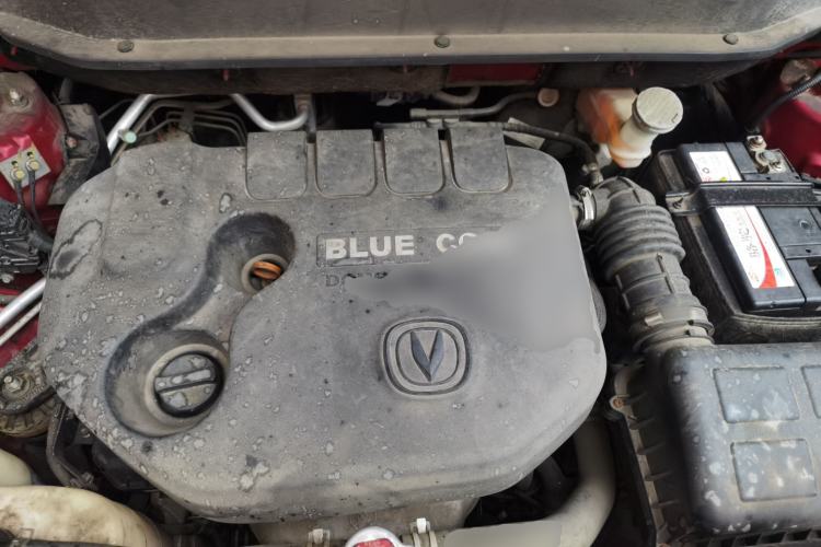 Used CHANGAN CS35 2015 1.6L Automatic Luxury Model China IV Standard Engine Bay