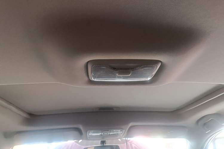 Used CHANGAN CS35 2015 1.6L Automatic Prestige Model China IV Standard Headliner