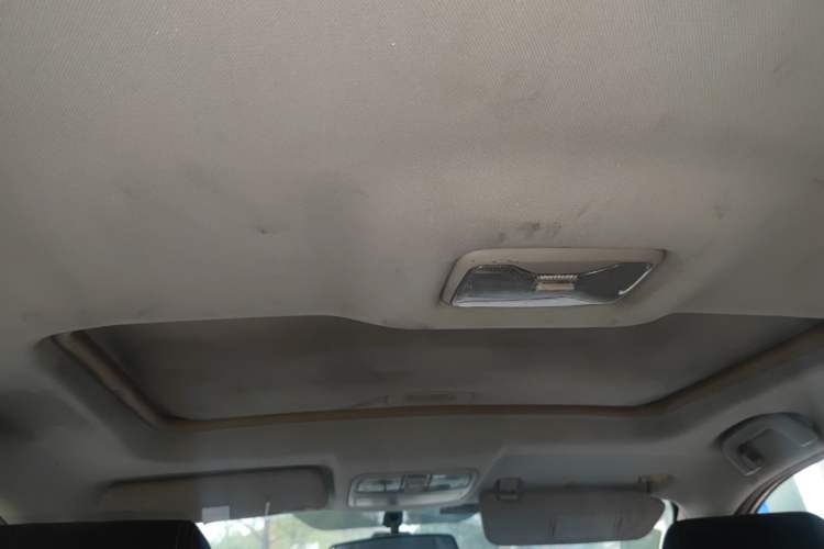 Used CHANGAN CS35 2015 1.6L Automatic Prestige Model China IV Standard Headliner