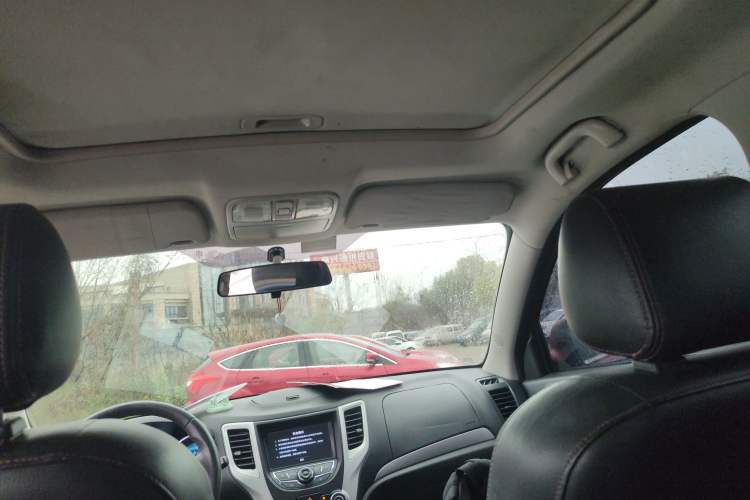Used CHANGAN CS35 2015 1.6L Automatic Luxury Model China IV Standard Headliner