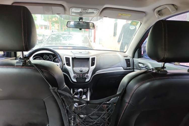 Used CHANGAN CS35 2015 1.6L Manual Luxury Model China V Standard Headliner