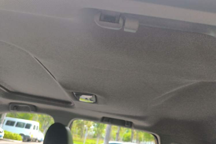 Used CHANGAN CS35 2015 1.6L Automatic Luxury Model China IV Standard Headliner