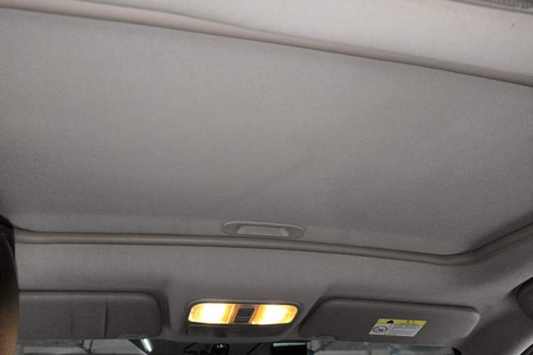 Used CHANGAN CS35 2015 1.6L Automatic Prestige Model China IV Standard Headliner