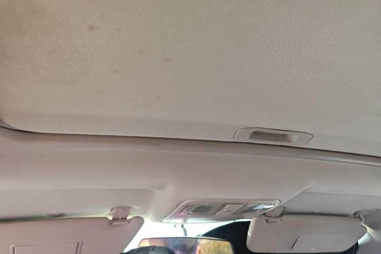 Used CHANGAN CS35 2015 1.6L Manual Luxury Model China V Standard Headliner