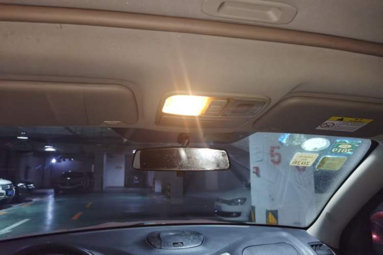 Used CHANGAN CS35 2015 1.6L Manual Luxury Model China IV Standard Headliner