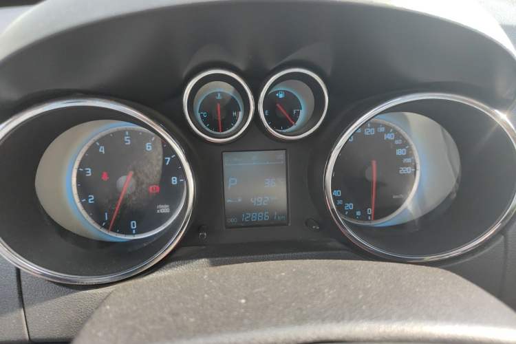 Used CHANGAN CS35 2015 1.6L Automatic Luxury Model China V Standard Instrument Cluster
