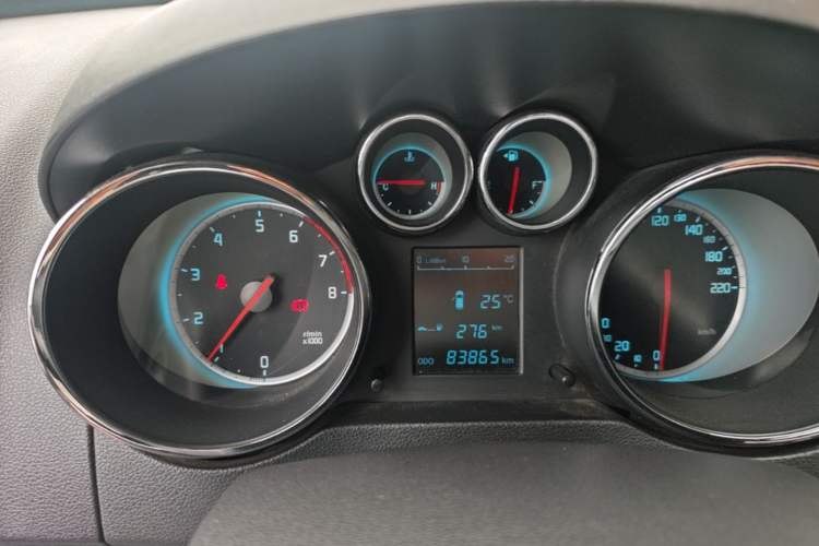 Used CHANGAN CS35 2015 1.6L Manual Luxury Model China IV Standard Instrument Cluster