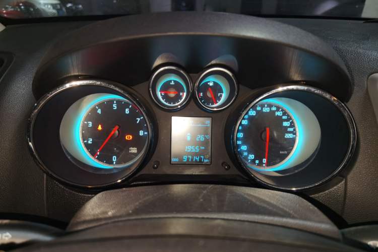 Used CHANGAN CS35 2015 1.6L Manual Luxury Model China IV Standard Instrument Cluster