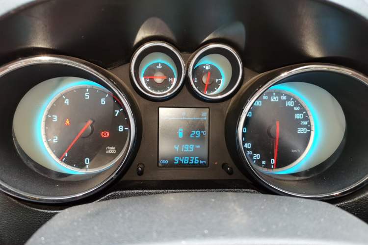 Used CHANGAN CS35 2015 1.6L Manual Luxury Model China IV Standard Instrument Cluster