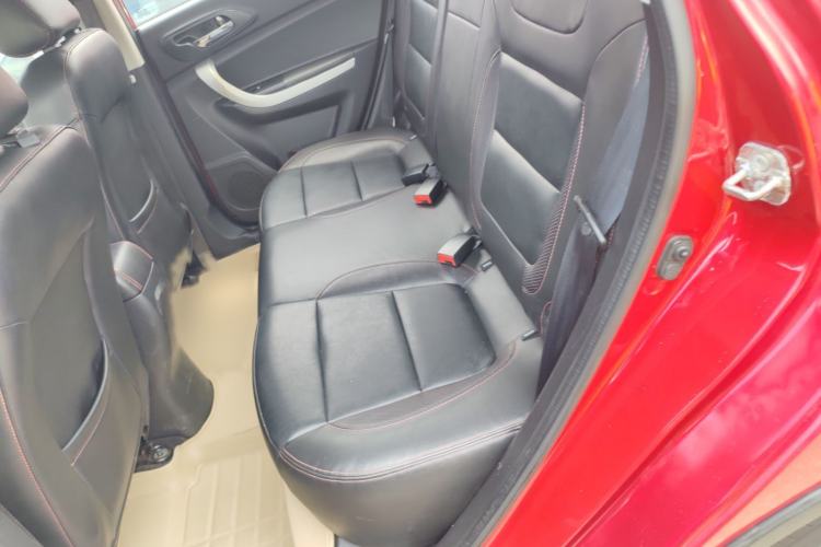 Used CHANGAN CS35 2015 1.6L Manual Luxury Model China IV Standard Interior 1
