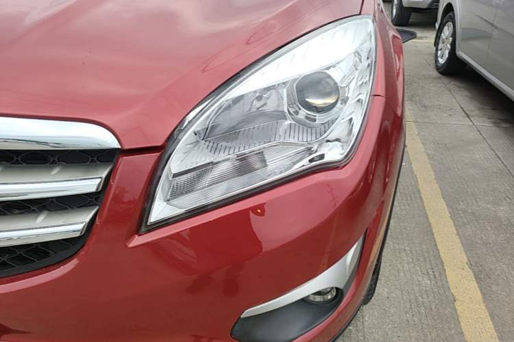 Used CHANGAN CS35 2015 1.6L Automatic Luxury Model China IV Standard Left Front Headlight