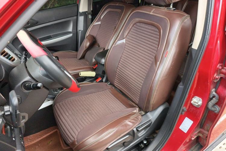Used CHANGAN CS35 2015 1.6L Manual Luxury Model China IV Standard Left Front Seat