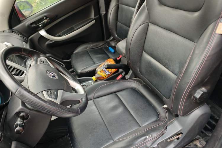 Used CHANGAN CS35 2015 1.6L Automatic Luxury Model China IV Standard Left Front Seat