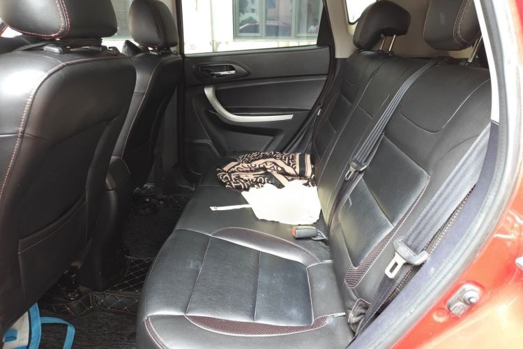 Used CHANGAN CS35 2015 1.6L Manual Luxury Model China IV Standard Left Rear Seat