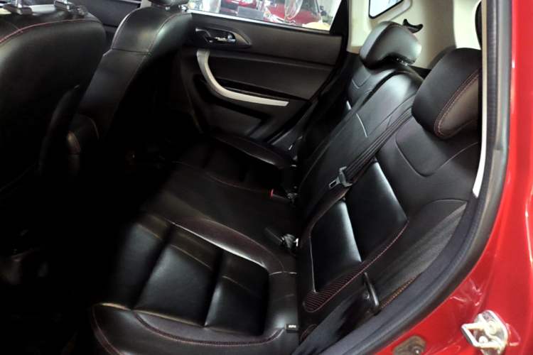 Used CHANGAN CS35 2015 1.6L Manual Luxury Model China IV Standard Left Rear Seat