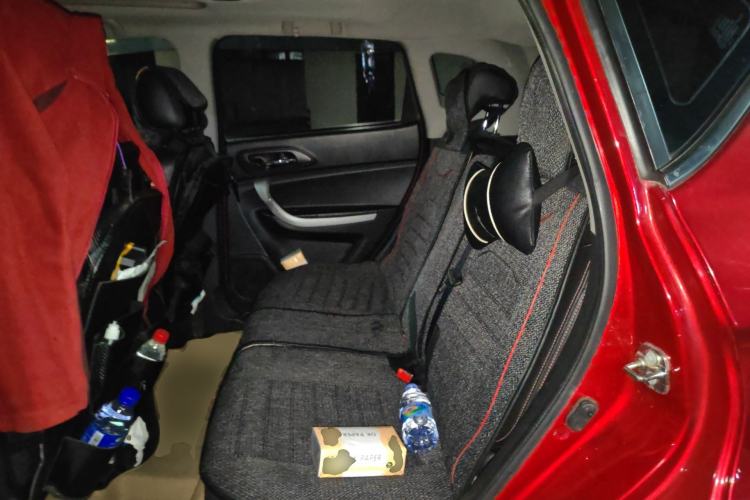 Used CHANGAN CS35 2015 1.6L Automatic Luxury Model China IV Standard Left Rear Seat
