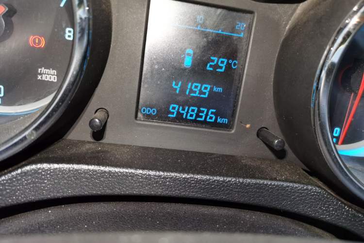 Used CHANGAN CS35 2015 1.6L Manual Luxury Model China IV Standard Odometer Close Up