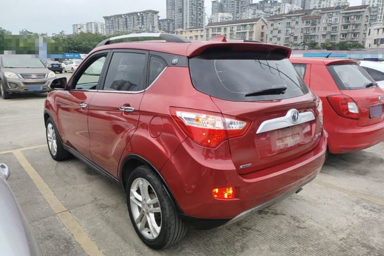 Used CHANGAN CS35 2015 1.6L Automatic Luxury Model China IV Standard Rear Left 45 Deg