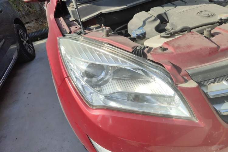 Used CHANGAN CS35 2015 1.6L Automatic Luxury Model China V Standard Right Front Headlight