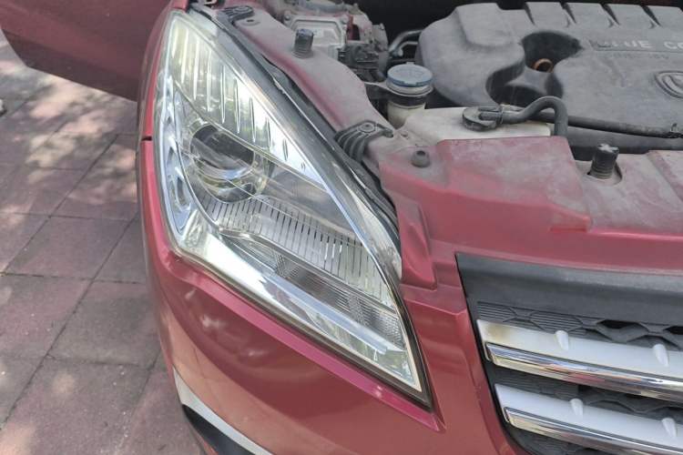 Used CHANGAN CS35 2015 1.6L Automatic Luxury Model China IV Standard Right Front Headlight
