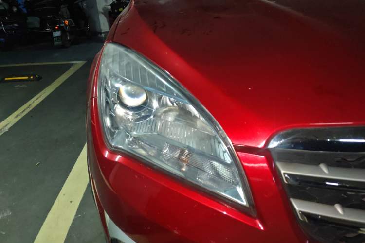 Used CHANGAN CS35 2015 1.6L Automatic Luxury Model China IV Standard Right Front Headlight
