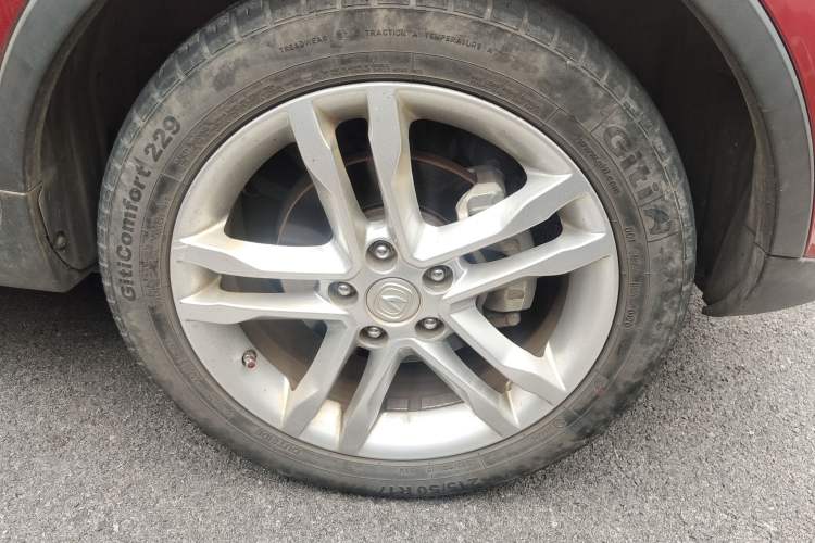Used CHANGAN CS35 2015 1.6L Automatic Luxury Model China IV Standard Right Front Wheel Hub