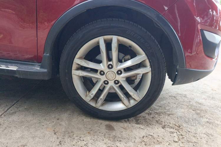 Used CHANGAN CS35 2015 1.6L Manual Luxury Model China IV Standard Right Front Wheel Hub
