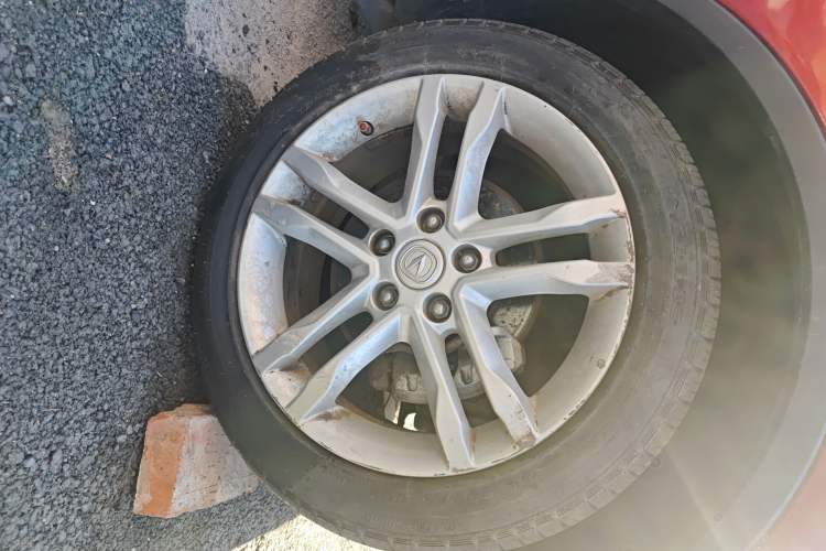 Used CHANGAN CS35 2015 1.6L Manual Luxury Model China V Standard Right Front Wheel Hub