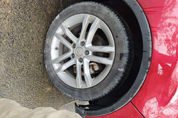 Used CHANGAN CS35 2015 1.6L Automatic Luxury Model China IV Standard Right Front Wheel Hub