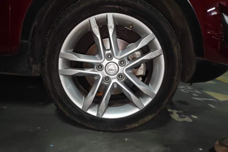 Used CHANGAN CS35 2015 1.6L Automatic Luxury Model China IV Standard Right Front Wheel Hub