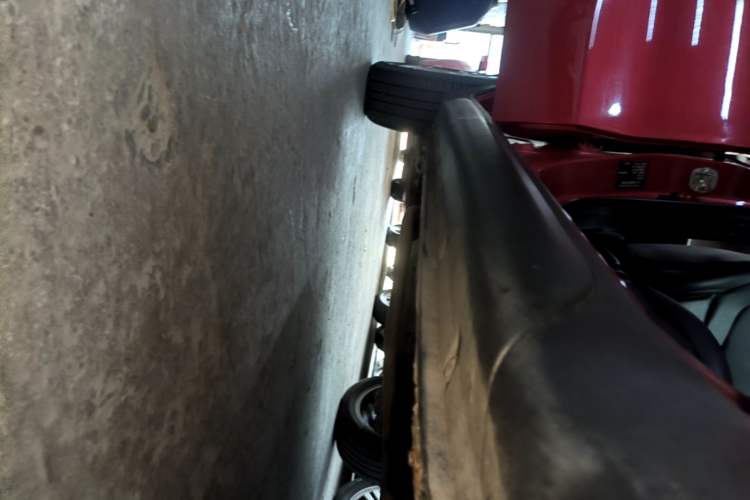 Used CHANGAN CS35 2015 1.6L Manual Luxury Model China IV Standard Right Side Sill