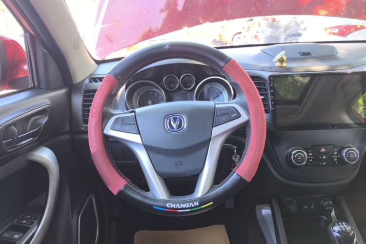 Used CHANGAN CS35 2015 1.6L Manual Luxury Model China IV Standard Steering Wheel