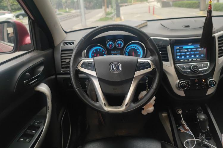 Used CHANGAN CS35 2015 1.6L Automatic Prestige Model China IV Standard Steering Wheel