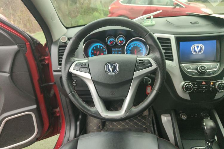 Used CHANGAN CS35 2015 1.6L Automatic Luxury Model China IV Standard Steering Wheel