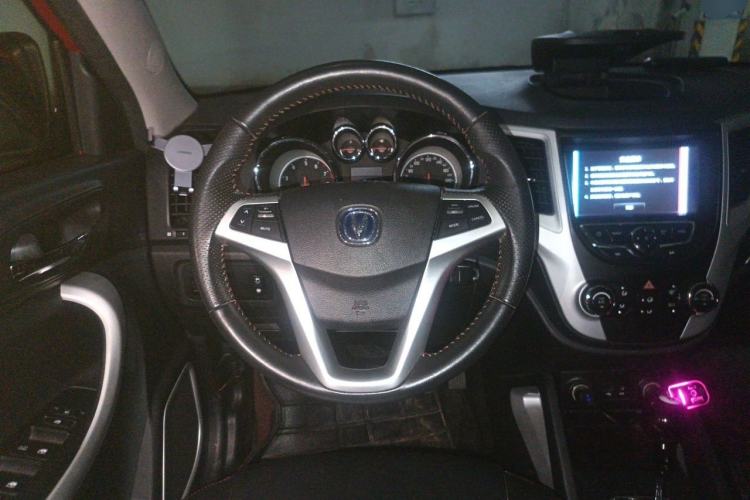 Used CHANGAN CS35 2015 1.6L Automatic Luxury Model China IV Standard Steering Wheel