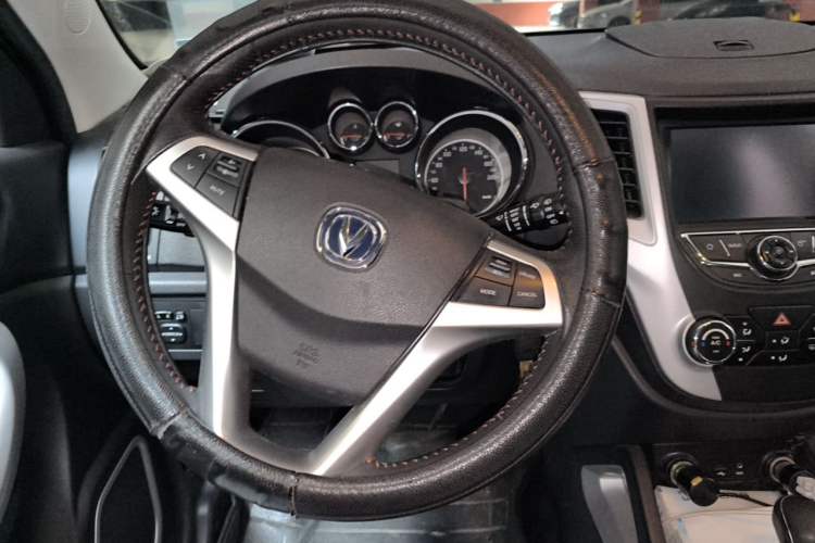 Used CHANGAN CS35 2015 1.6L Automatic Prestige Model China IV Standard Steering Wheel