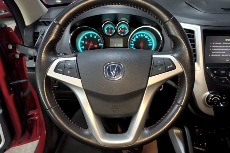 Used CHANGAN CS35 2015 1.6L Manual Luxury Model China IV Standard Steering Wheel