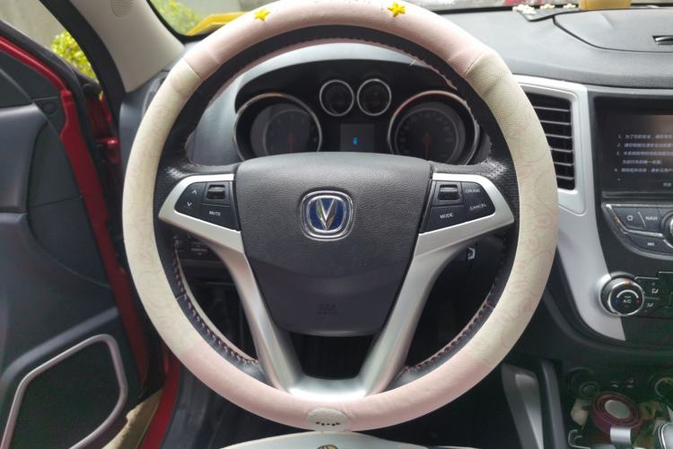 Used CHANGAN CS35 2015 1.6L Automatic Luxury Model China IV Standard Steering Wheel