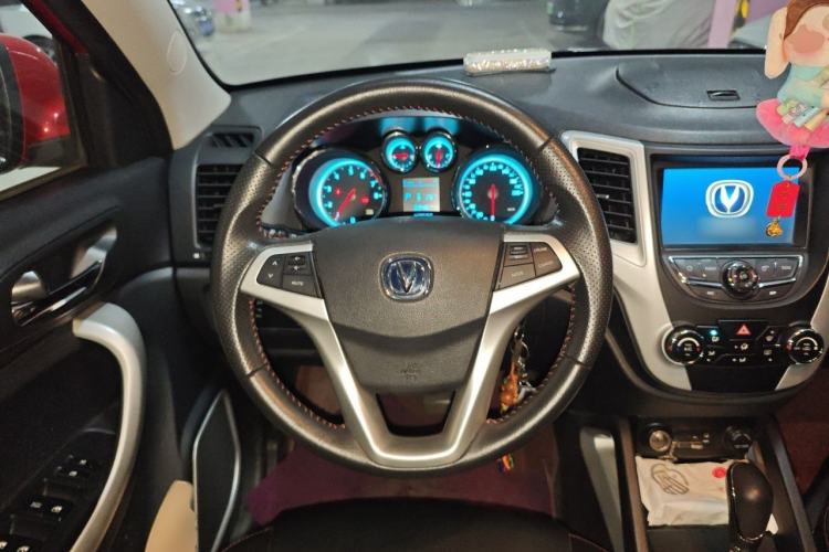 Used CHANGAN CS35 2015 1.6L Automatic Luxury Model China V Standard Steering Wheel