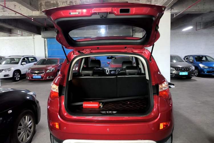 Used CHANGAN CS35 2015 1.6L Manual Luxury Model China IV Standard Trunk