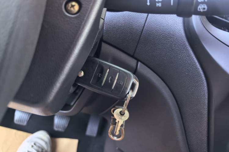 Used CHANGAN CS35 2015 1.6L Manual Luxury Model China IV Standard Vehicle Key
