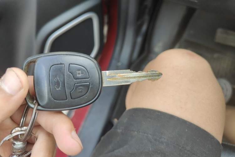 Used CHANGAN CS35 2015 1.6L Automatic Luxury Model China V Standard Vehicle Key