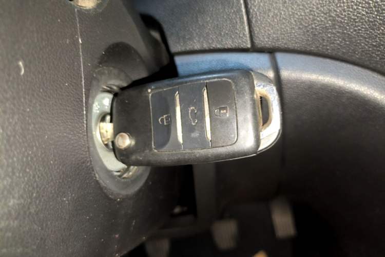 Used CHANGAN CS35 2015 1.6L Manual Luxury Model China IV Standard Vehicle Key