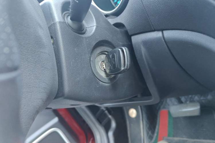 Used CHANGAN CS35 2015 1.6L Automatic Luxury Model China IV Standard Vehicle Key