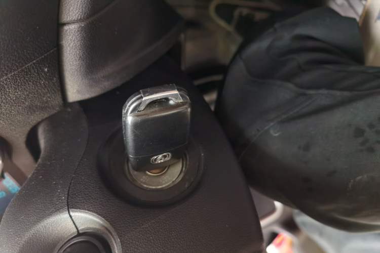 Used CHANGAN CS35 2015 1.6L Automatic Luxury Model China IV Standard Vehicle Key