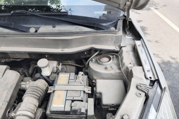 Used CHANGAN CS35 2015 1.6L Manual Luxury Model China IV Standard Engine Bay Left