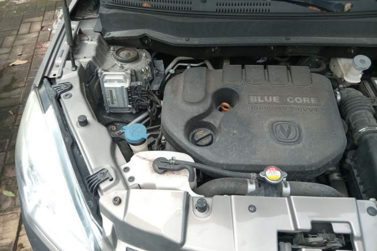 Used CHANGAN CS35 2015 1.6L Automatic Luxury Model China V Standard Engine Bay Right