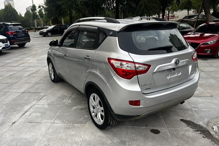 Used CHANGAN CS35 2015 1.6L Automatic Luxury Model China V Standard Exterior 3